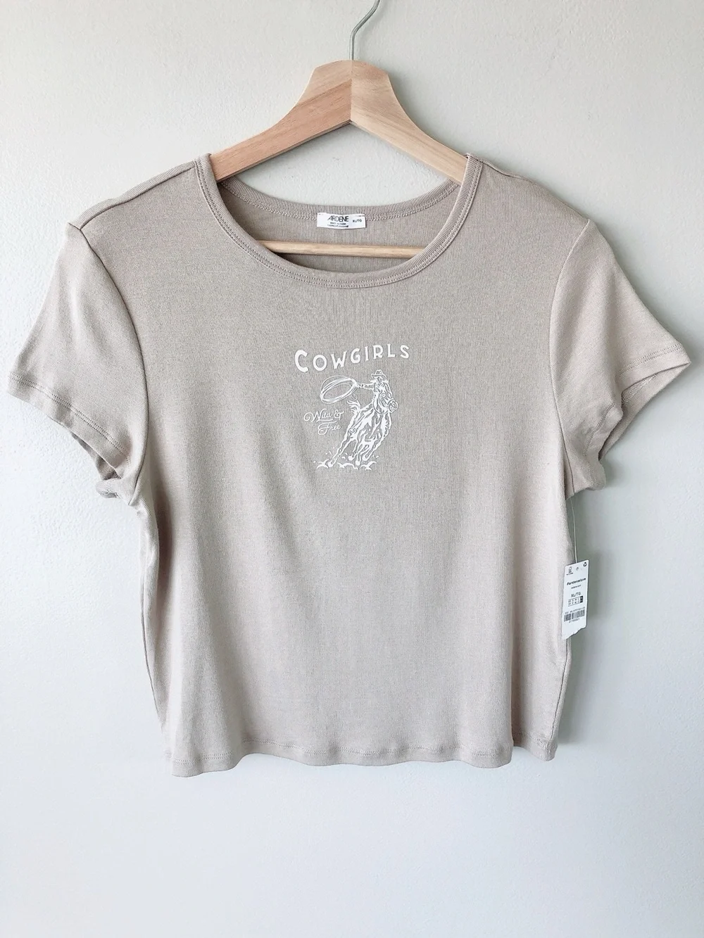 Cowgirls Graphic Tee Beige Women’s Top XL western county tshirt - Picture 1 of 12